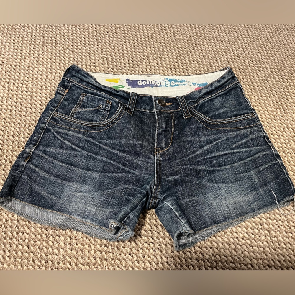 Dollhouse denim shorts size 9